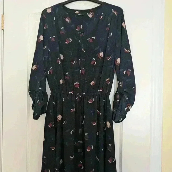 Reitmans size Small navy dress with  pattern drawstring waist - Picture 2 of 13